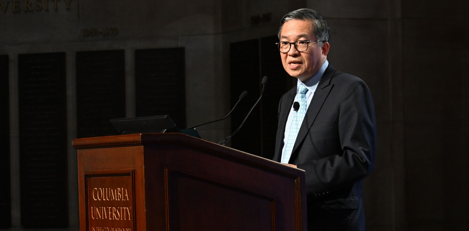 Columbia Engineering Dean Shih-Fu Chang spoke at AI Summit. Columbia Engineering Dean Shih-Fu Chang stressed that students must understand the full AI ecosystem,