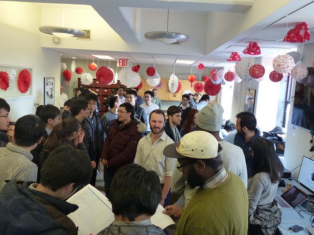 Electrical and Computer Engineering Master’s Students Present Their Work at the EE/CE Project Expo ’17