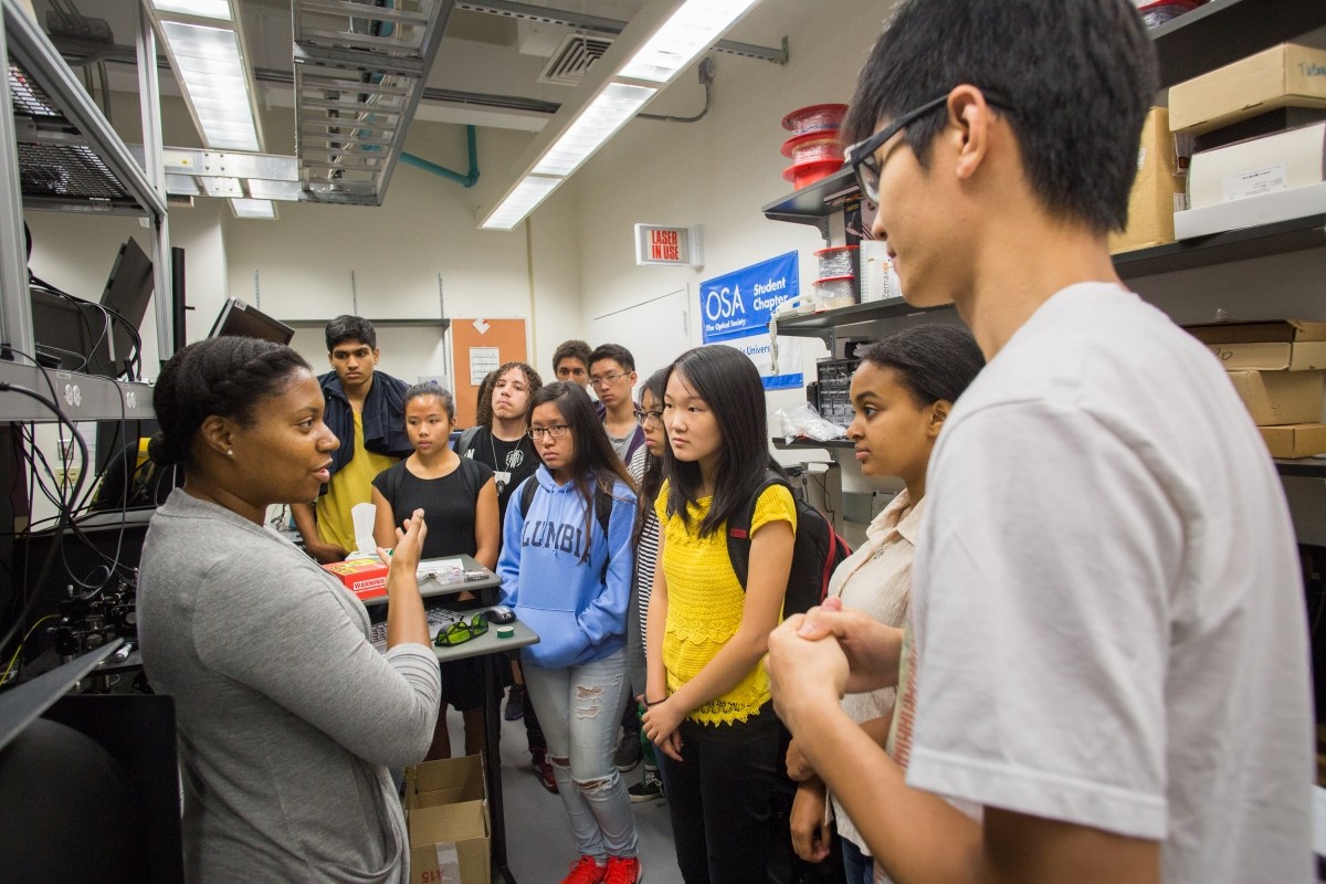 Prof. Christine Hendon Hosts the 2nd Annual Summer Community Outreach Event