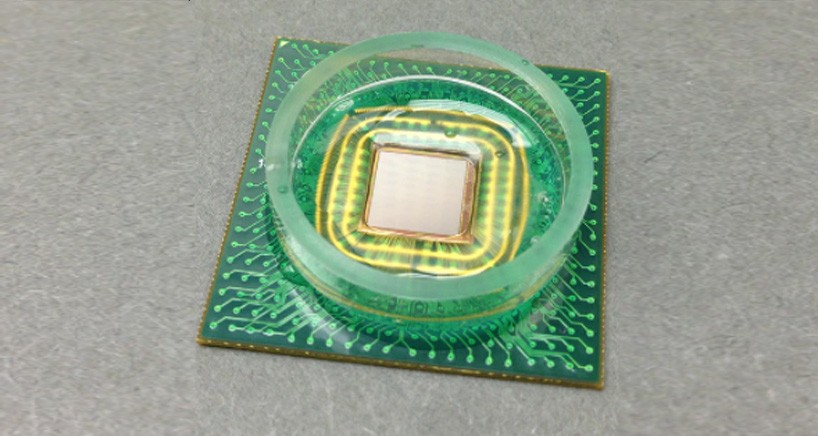 Shepard’s lab is designing a biocompatible recording system that can capture data from the brain on an unprecedented level using more than 64,000 channels. Biocompatible recording system
