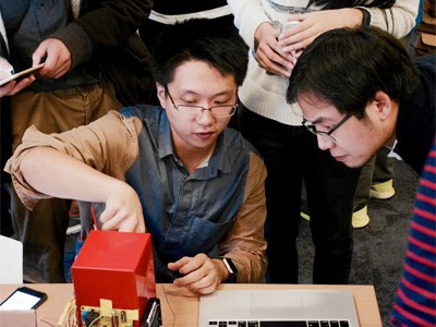 Students Demo “Smart” Products Built for Internet of Things Course