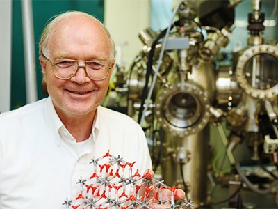 Prof. Richard Osgood —Photo by Eileen Barroso Prof. Richard Osgood —Photo by Eileen Barroso