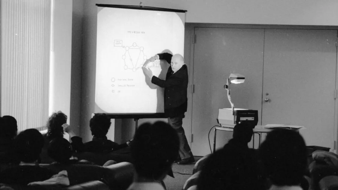 Professor Mischa Schwartz taught at the School of Engineering in February 1987. Credit: University Archives, Rare Book & Manuscript Library, Columbia University Libraries. Photographer: Joe Pineiro.