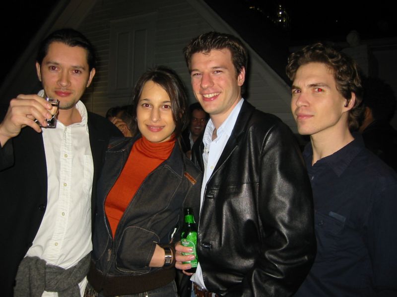 103-0357_IMG